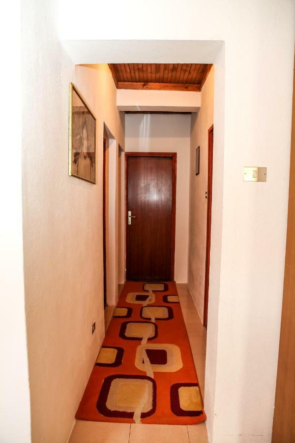Holiday Home Milanovic Cetinje Exterior photo
